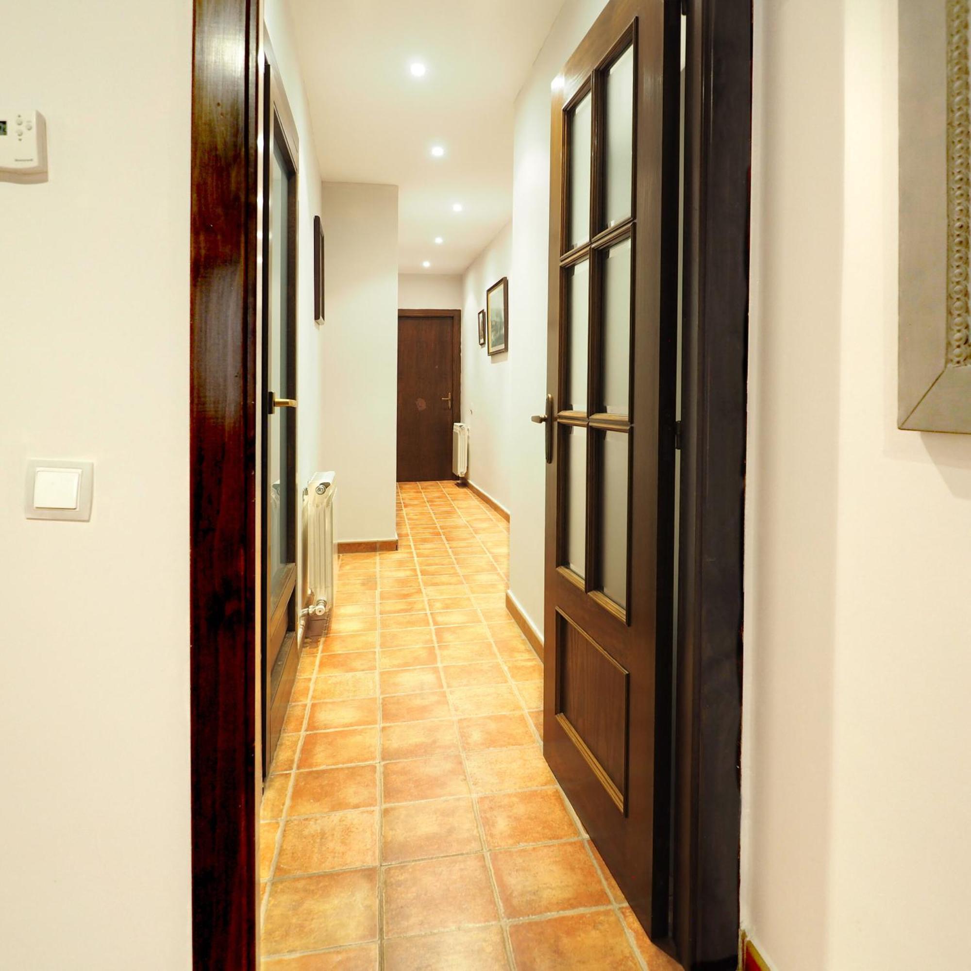 Apartamentos Angelus Plaza Mayor De Граус Екстериор снимка